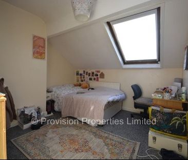 9 Bed House, Headingley, LS6 - Photo 4