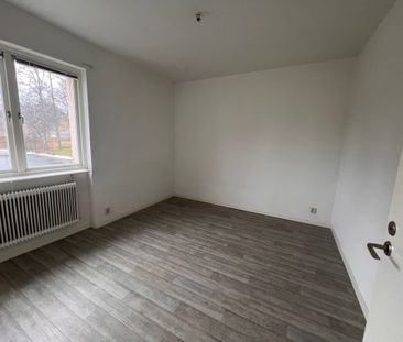 Parallellgatan, Sävsjö - Foto 1