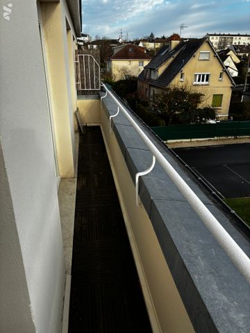 CAEN - F5 de 82 m² - Photo 4