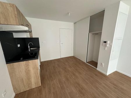 Location Appartement 2 pièces 47m² TOURS 37000 - Photo 5