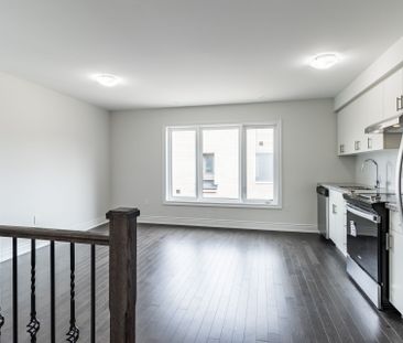 For Lease - 3 Wild Rose Gardens Unit# UPPER, Toronto, Ontario - Photo 4