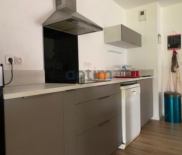 Location Appartement 3 pièces 67m² LA ROCHE SUR YON 85000 - Photo 5
