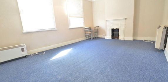 1 bedroom maisonette to rent - Photo 2