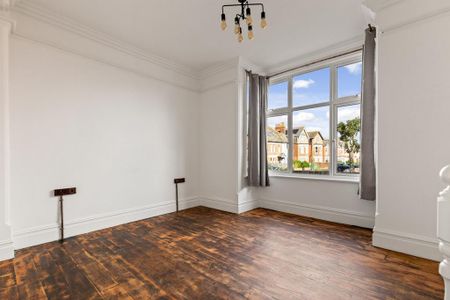 1 bedroom ground floor flat to rent - Photo 4