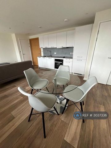 1 bedroom flat to rent - Photo 3
