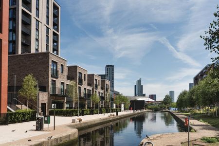 The Railings, Middlewood Locks - Photo 5