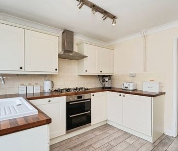 Heathfields, Westfield - Photo 1