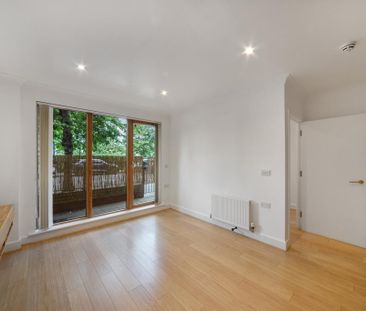 1 bedroom flat to rent - Photo 2
