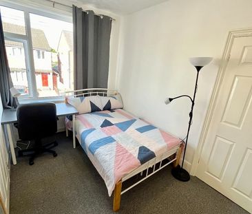 4 Bed Semi-Detached House, Marlborough Road, NG9 - Photo 4