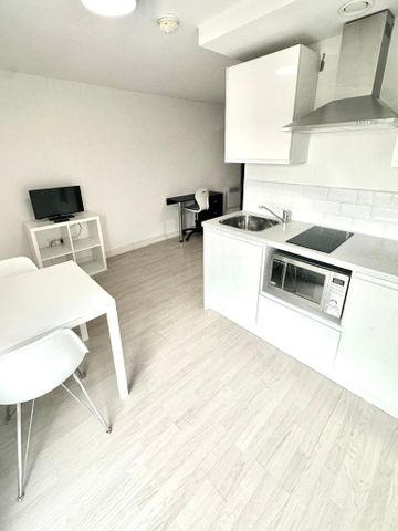 Studio to rent - Photo 4