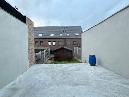 KARAKTERVOLLE WONING MET 2 SLAAPKAMERS EN TUIN IN HET HARTJE VAN KRUIBEKE - Photo 4