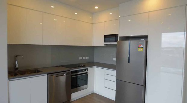 Hobsonville, 2 bedrooms, $625 - Photo 1