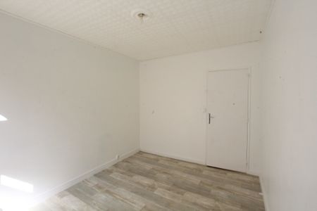 Location Appartement 4 pièces 71m² LA CHARITE SUR LOIRE 58400 - Photo 2