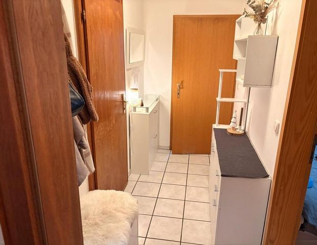 Schöne Wohnung in Karpfham mit Garten und Garage - Photo 1