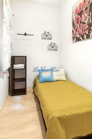 Carrer de Provença, Barcelona, Catalonia - Photo 3