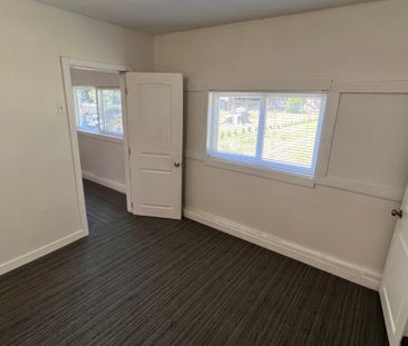 One Bedroom On Acreage - Photo 2