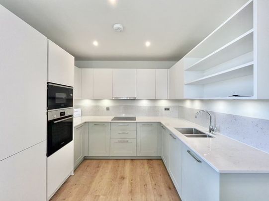 Manor Road, London - Photo 1