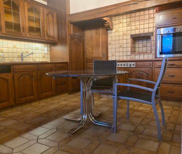 Village house with courtyard and terraces in Bourdigny - Photo 4