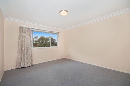 FAMILY HOME IN QUIET CUL-DE-SAC - Photo 3