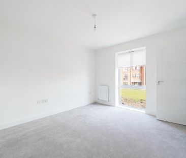 3 bedroom semi-detached house to rent - Photo 6