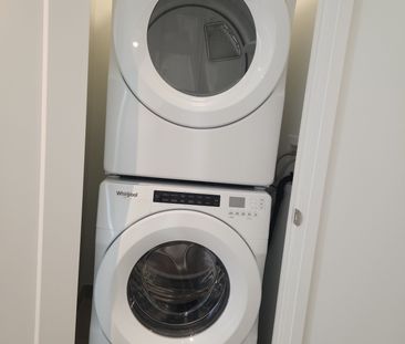 For Lease - 3250 Carding Mill Trail Unit# 429, Oakville, Ontario - Photo 6