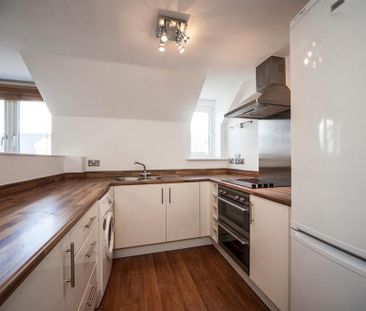 2 bedroom maisonette to rent - Photo 4