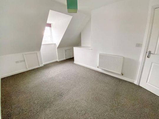 3 bedroom end of terrace house to rent - Photo 1