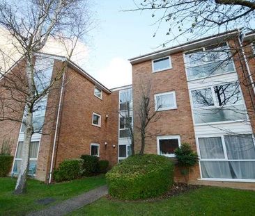 Hale Court, Farnham, GU9 - Photo 6