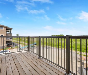 For Lease - 946 Chapman Mills Drive, Barrhaven, Ontario - Photo 6