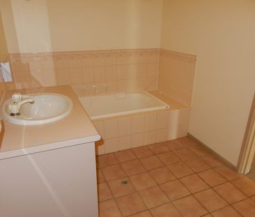 Quiet Court Location. West Wodonga!! - Photo 4