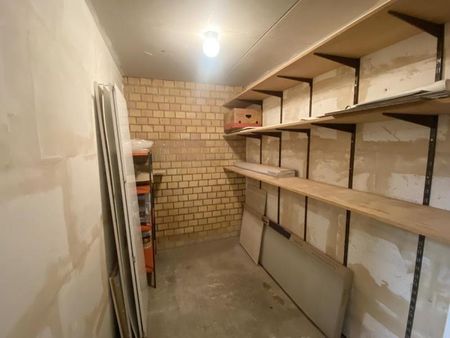 GERENOVEEERD Appartement 3e verdiep in hartje Sint-Kruis met autostandplaats - Foto 4