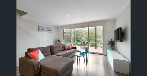 Convenient Riverfront Townhouse - Photo 1