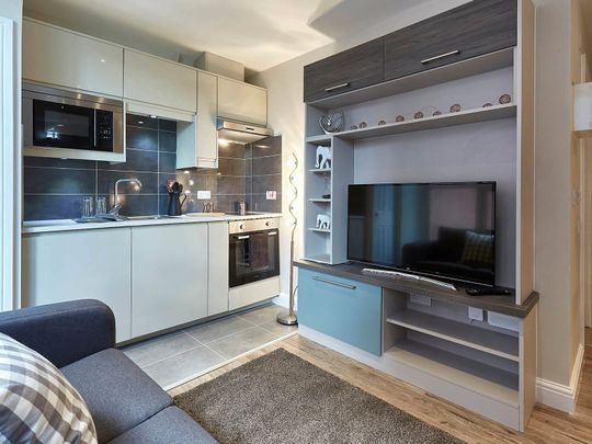 Apt 12, Eagle House - Photo 1