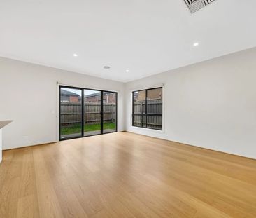 Spacious 4-Bedroom Home in Wollert - Photo 3