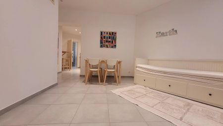 Location Appartement 2 pièces 37m² CANNES 06400 - Photo 2