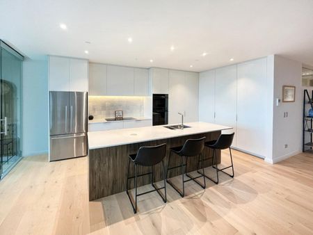 Immaculately presented apartment with stunning ... - Photo 2