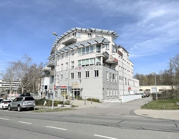 Wohnen mit Flair im Yorckgebiet – Helle 2-Raum-Wohnung mit Einbauküche und Balkon - Foto 1