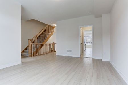 For Lease - 27 Floyd Ford Way, Markham, Ontario - Photo 3