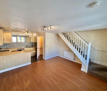 2 bedroom terraced house to rent - Photo 1