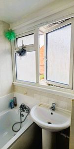 Room 2, 269 St. Agnells Lane, HP2 6EQ, Hemel Hempstead - Photo 3