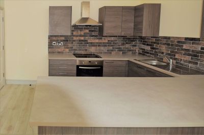 2 bedroom Flat in Aire Street, Leeds - Photo 1