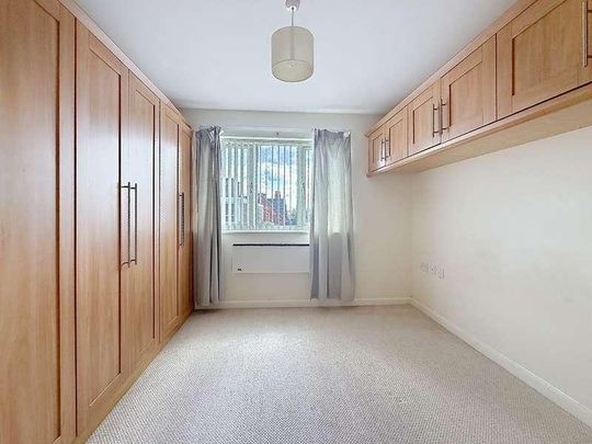 Apartment, Oak House, Birches Rise, Stoke-on-trent, ST1 - Photo 1