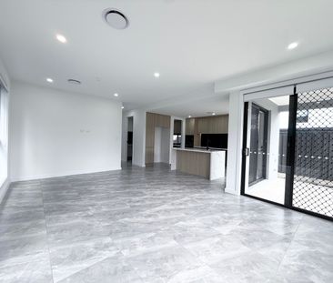12 Kewney Street, Box Hill NSW 2765 - House For Rent | Domain - Photo 4