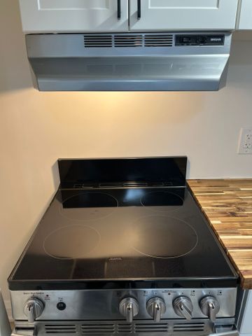 For Lease - 98 Frontenac Avenue Unit# 1, Toronto, Ontario - Photo 4