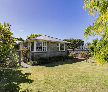 Family Home in Richmond - Photo 2