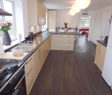 1 bedroom in a house share to rent - Photo 3