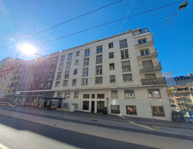 Spacieux appartement de 2.5p à louer à Lausanne - Photo 1