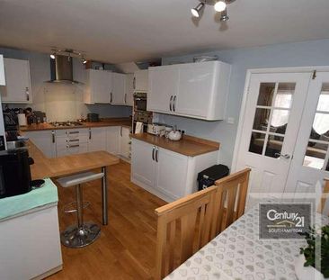 |ref: |, Cedar Crescent, North Baddesley, Southampton, SO52 - Photo 3