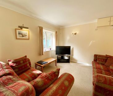 1 bedroom in a house share to rent - Photo 2