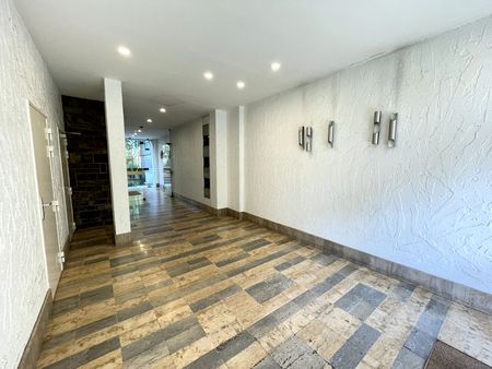 Location appartement 2 pièces, 31.00m², Paris 20 - Photo 4